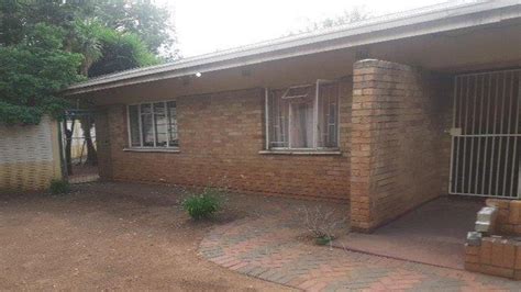 bank repossessed houses in bellville  3 bedrooms